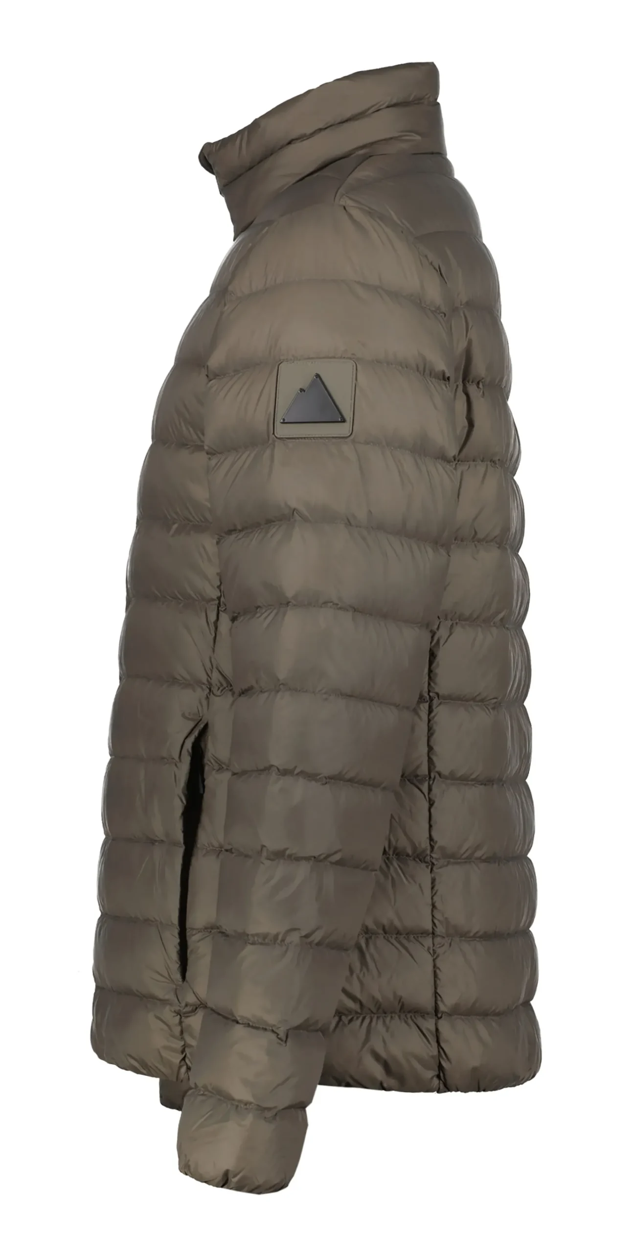Outlet Habturn Ulkoilutakit