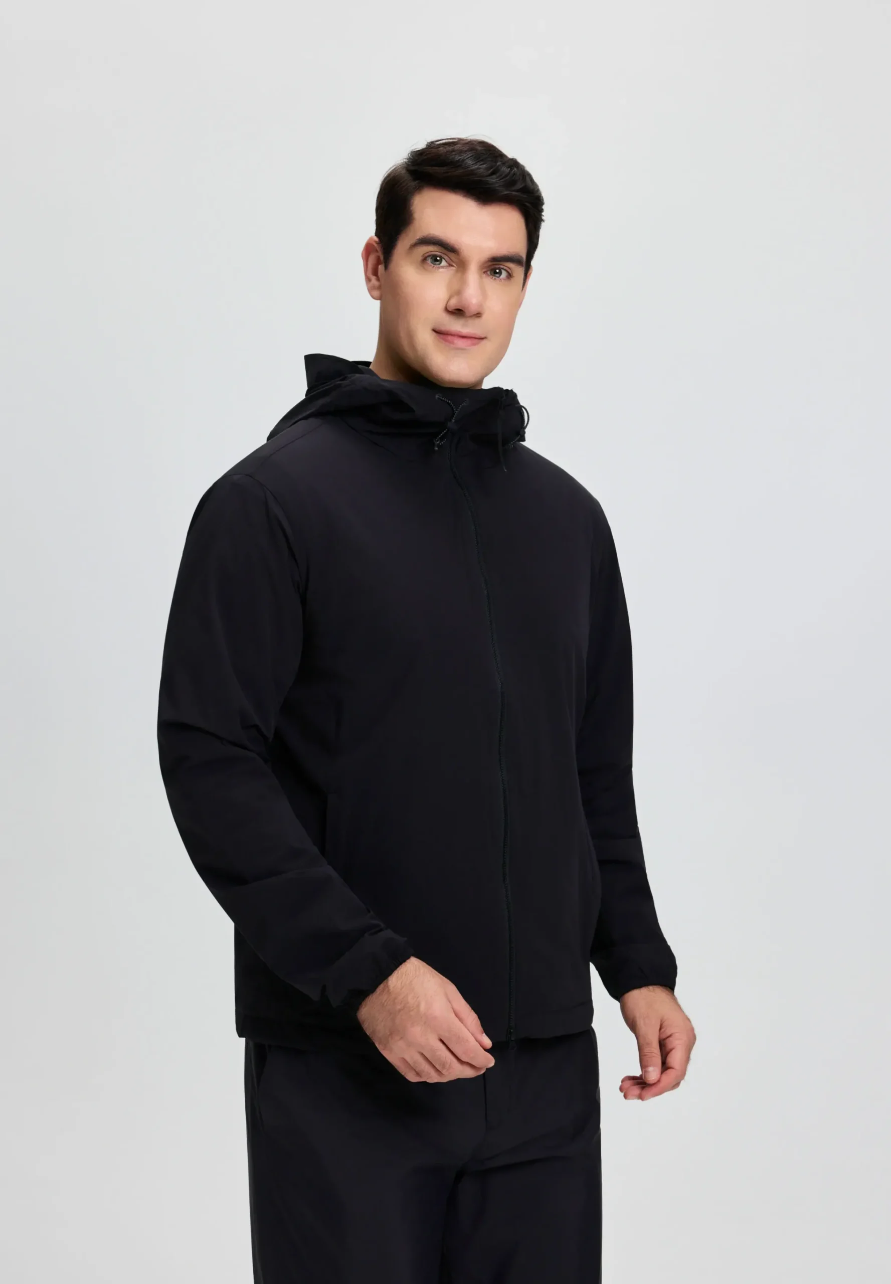 Outlet Autti Ulkoilutakit