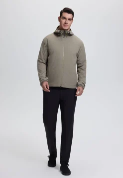 Online Autti Ulkoilutakit