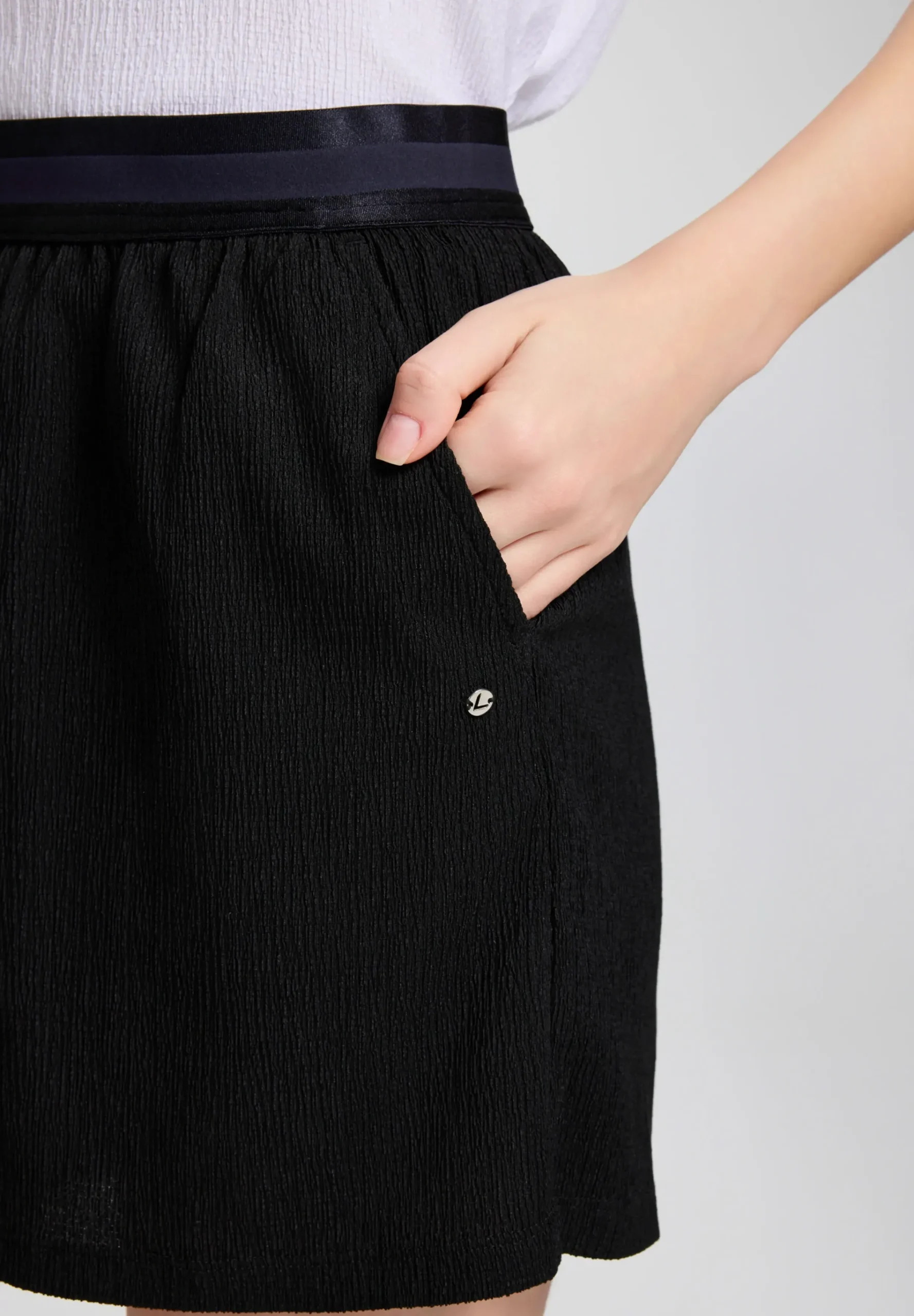 Online Hia Shortsit