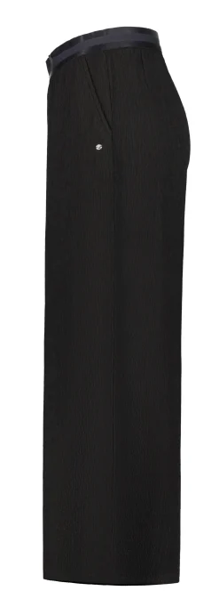 Online Hiei Caprit