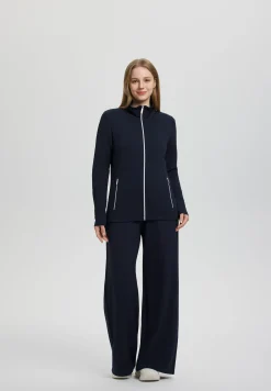 Clearance Iveoja Välitakit Ja Fleecet