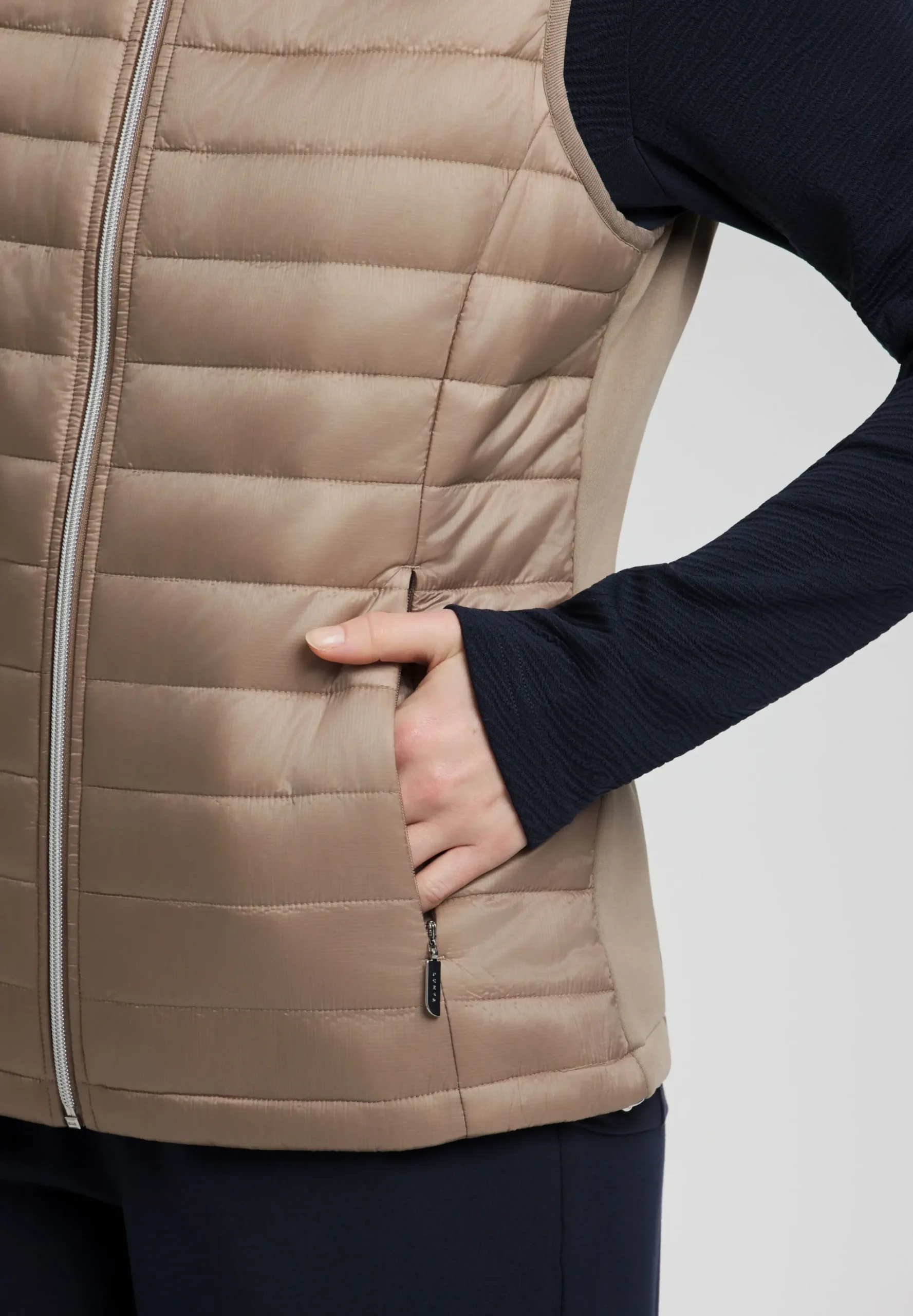 Clearance Isokorpi Ulkoilutakit|Liivit
